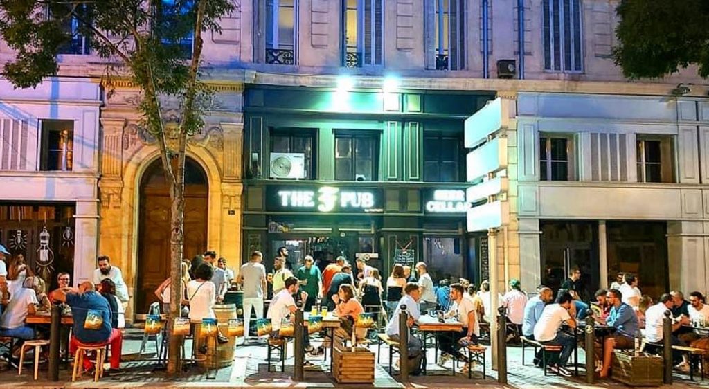 terrasse bar the F Pub rue de la république quartier joliette 13002 Marseille