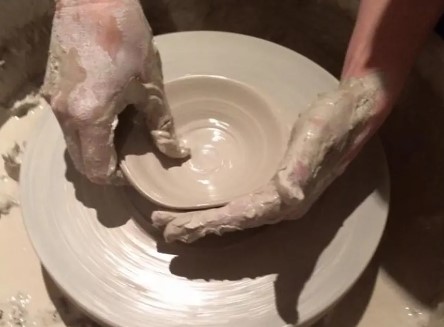 atelier poterie et céramique pour enfant et adolescent à Nice et aux alentours