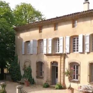 https://the-place-to-be.fr/wp-content/uploads/2019/03/Château-Barbebelle-rognes-festival-des-vignes-2019.jpg