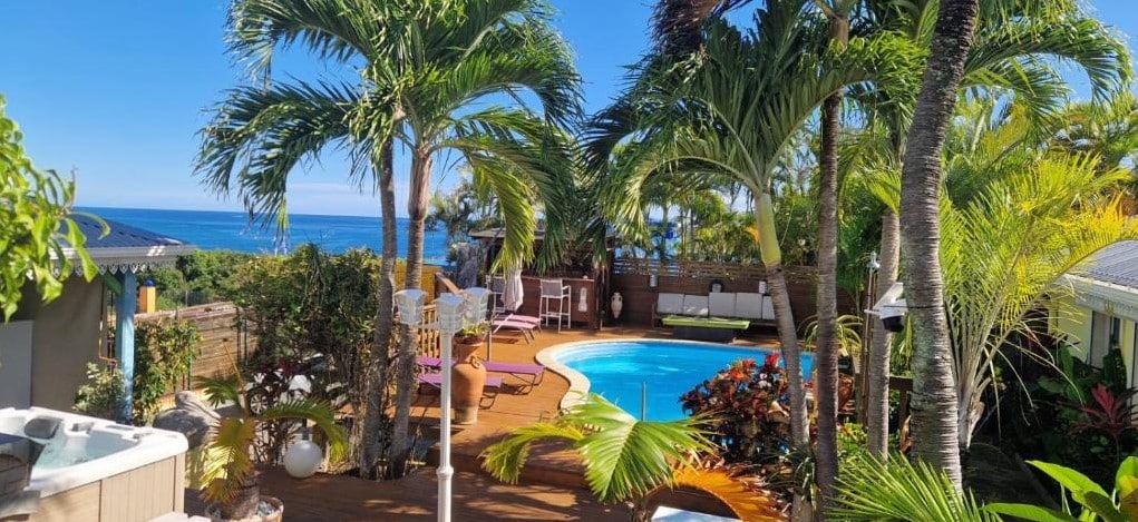 https://the-place-to-be.fr/wp-content/uploads/2026/02/gites-blue-karaib-location-vacances-guadeloupe.jpg