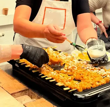 https://the-place-to-be.fr/wp-content/uploads/2026/10/cours-cuisine-thai-Paris-info-reservation.png