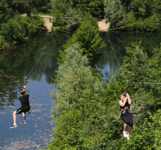 https://the-place-to-be.fr/wp-content/uploads/2026/10/parc-accrobranche-Cergy-pres-Paris.png
